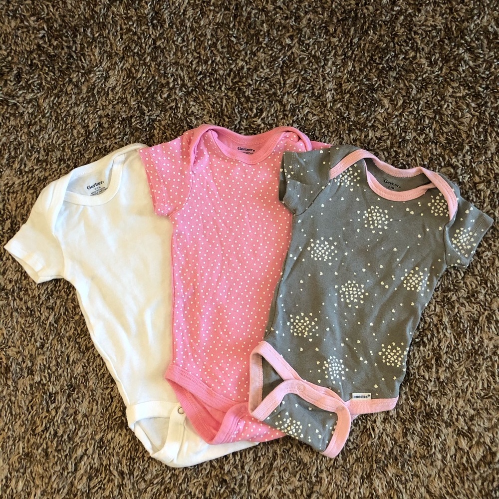 3-6 month girls bodysuits